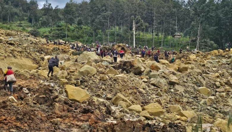 Devastador Deslizamiento de Tierra en Papúa Nueva Guinea: Miles de Personas Sepultadas